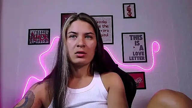 Snapshot of AlisaFrost chatting on 3, 6, 2026 AlisaFrost online show from 3, 6, 2026