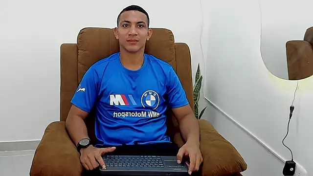 Snapshot of Chirs_Arthus chatting on 25, 6, 2026 Chirs Arthus online show from 25, 6, 2026