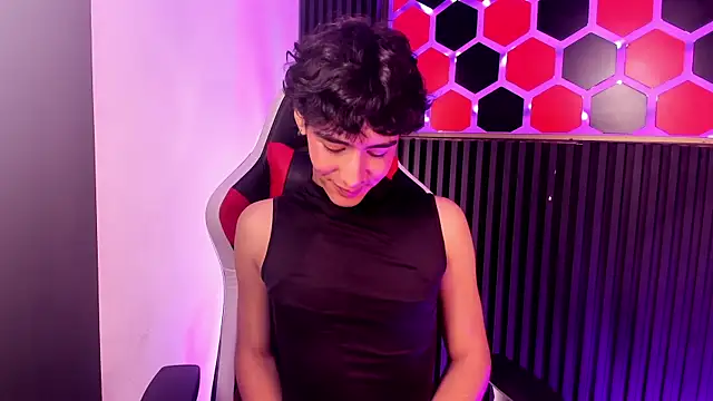 SantyFoxxs online show from 5, 7, 2026