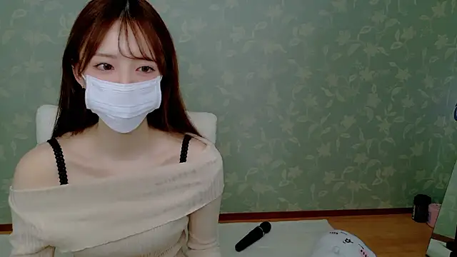 Snapshot of aoi_lol chatting on 23, 5, 2026 aoi lol online show from 23, 5, 2026