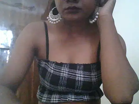 Snapshot of naromi_3563 chatting on 12, 6, 2026 naromi 3563 online show from 12, 6, 2026