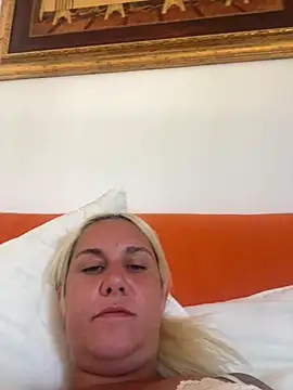 Sofia beee online show from 5, 7, 2026