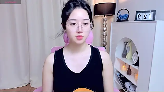 Snapshot of miuu6868 chatting on 29, 6, 2026 miuu6868 online show from 29, 6, 2026