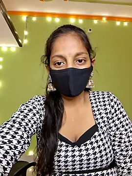 Snapshot of Miss_Aaisha chatting on 18, 6, 2026 Miss Aaisha online show from 18, 6, 2026