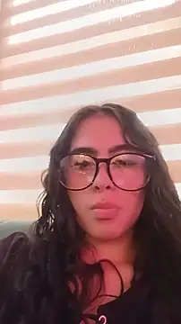 Snapshot of Kimdyy_ chatting on 3, 7, 2026 Kimdyy online show from 3, 7, 2026