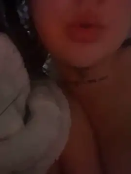 6foot3Woman online show from 25, 5, 2026