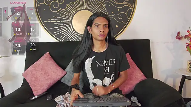 Snapshot of maxi_max0 chatting on 6, 7, 2026 maxi max0 online show from 6, 7, 2026