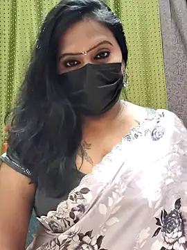 Snapshot of Meera_mia chatting on 9, 7, 2026 Meera mia online show from 9, 7, 2026