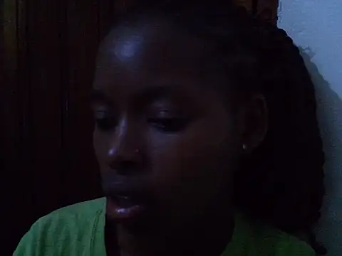 Snapshot of Gracious_petite001 chatting on 25, 6, 2026 Gracious petite001 online show from 25, 6, 2026
