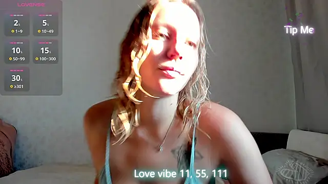 Snapshot of Ann_first_kiss chatting on 21, 7, 2026 Ann first kiss online show from 21, 7, 2026