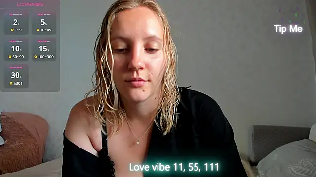 Snapshot of Ann_first_kiss chatting on 30, 7, 2026 Ann first kiss online show from 30, 7, 2026