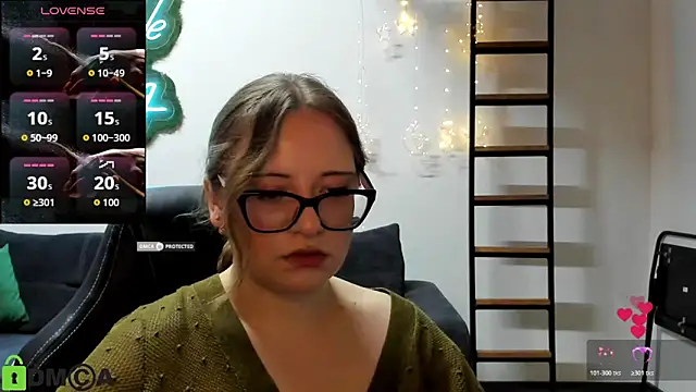 Snapshot of JuliNy_x chatting on 5, 6, 2026 JuliNy x online show from 5, 6, 2026