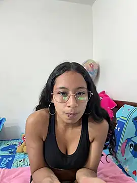 Snapshot of Violetlove_ chatting on 13, 7, 2026 Violetlove online show from 13, 7, 2026