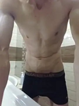 Snapshot of Nakedfanboy chatting on 3, 7, 2026 Nakedfanboy online show from 3, 7, 2026