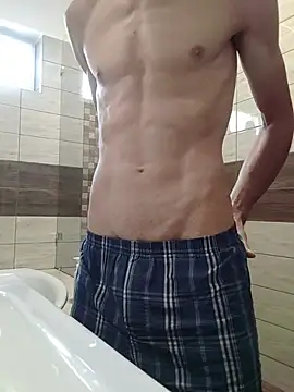 Snapshot of Nakedfanboy chatting on 5, 7, 2026 Nakedfanboy online show from 5, 7, 2026