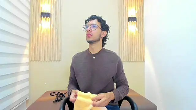 Snapshot of LEO_SANZ66 chatting on 6, 6, 2026 LEO SANZ66 online show from 6, 6, 2026