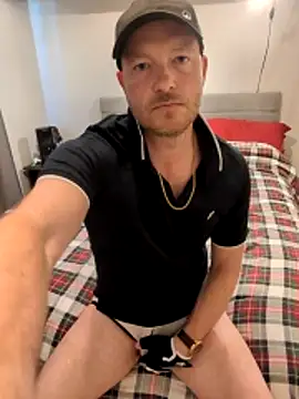 Straight GuyUK online show from 31, 5, 2026