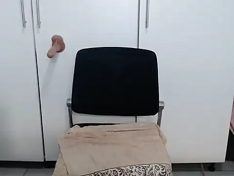 Appledesire online show from 3, 6, 2026