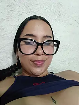 Snapshot of shantall_cute chatting on 2, 7, 2026 shantall cute online show from 2, 7, 2026