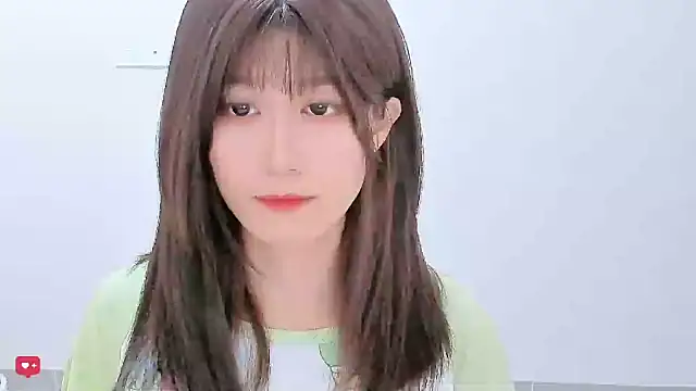 Snapshot of Sunflower_cute11 chatting on 3, 6, 2026 Sunflower cute11 online show from 3, 6, 2026