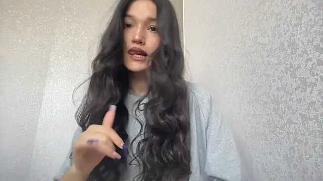 Snapshot of LisetteParajon chatting on 12, 6, 2026 LisetteParajon online show from 12, 6, 2026