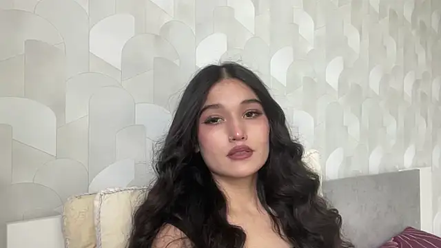 Snapshot of LisetteParajon chatting on 7, 7, 2026 LisetteParajon online show from 7, 7, 2026