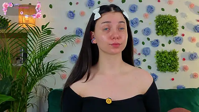 Snapshot of justmeavery chatting on 15, 6, 2026 justmeavery online show from 15, 6, 2026