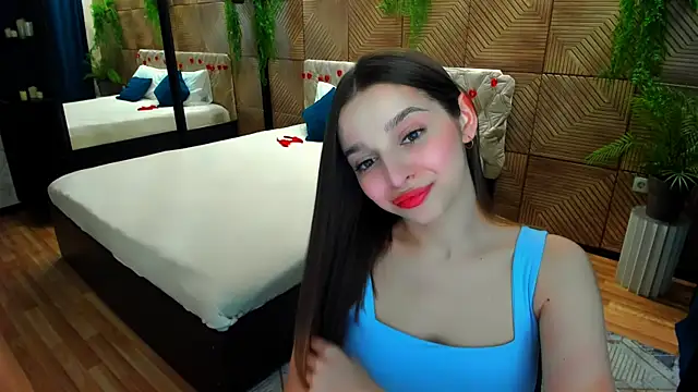 Snapshot of FlirtySpark chatting on 4, 7, 2026 FlirtySpark online show from 4, 7, 2026