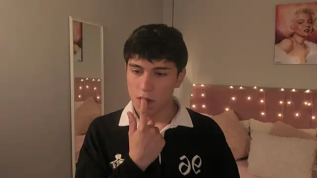 ryan valentino online show from 8, 7, 2026