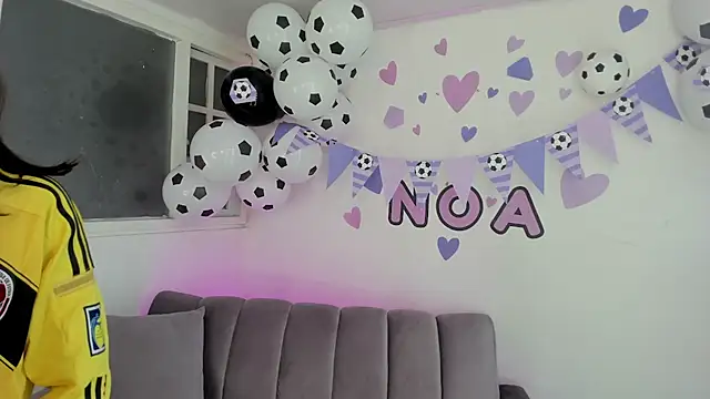 Noa bunny  online show from 12, 6, 2026