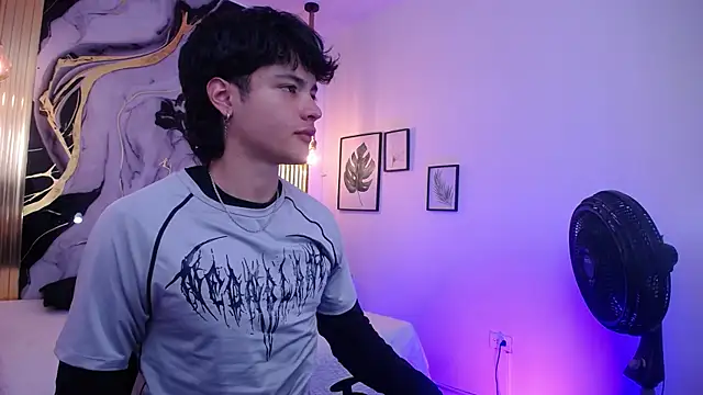 OliverMorgan66 online show from 19, 6, 2026