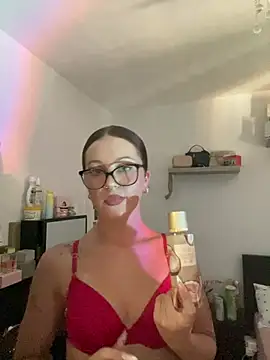 Snapshot of PoisonIvy_x chatting on 15, 7, 2026 PoisonIvy x online show from 15, 7, 2026