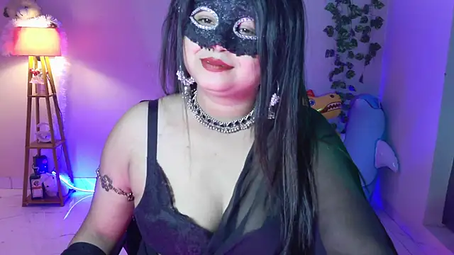 Red Heart  online show from 26, 6, 2026