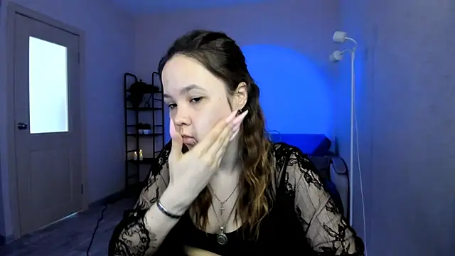 Snapshot of MirandaHolms chatting on 13, 6, 2026 MirandaHolms online show from 13, 6, 2026
