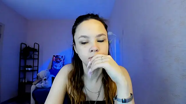 Snapshot of MirandaHolms chatting on 14, 6, 2026 MirandaHolms online show from 14, 6, 2026