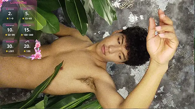 Snapshot of Maximiliano_Young chatting on 29, 6, 2026 Maximiliano Young online show from 29, 6, 2026