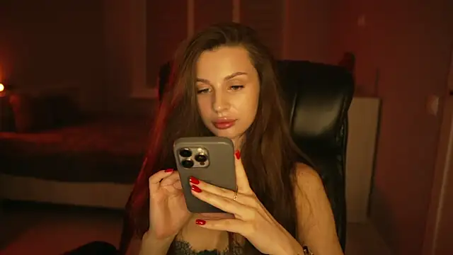 Snapshot of AlinaTease1 chatting on 9, 7, 2026 AlinaTease1 online show from 9, 7, 2026