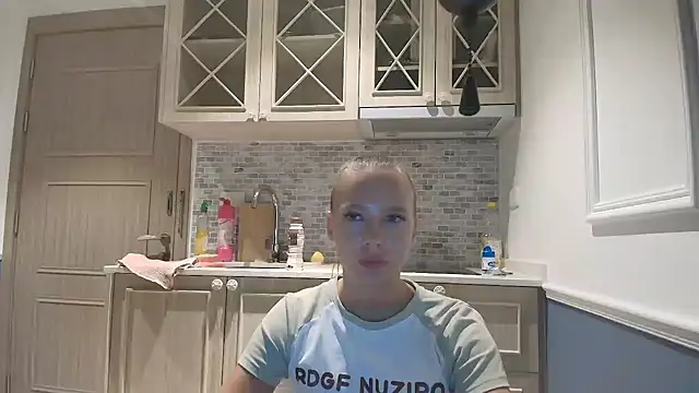 Linnea analochka online show from 6, 6, 2026