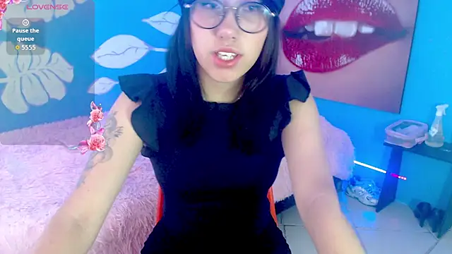 Snapshot of eli_doll chatting on 4, 6, 2026 eli doll online show from 4, 6, 2026
