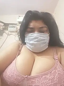Snapshot of simranjeet_kaur69 chatting on 25, 6, 2026 simranjeet kaur69 online show from 25, 6, 2026