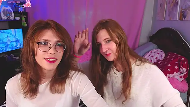 Snapshot of Dasha_Plus_Sonya chatting on 10, 7, 2026 Dasha Plus Sonya online show from 10, 7, 2026