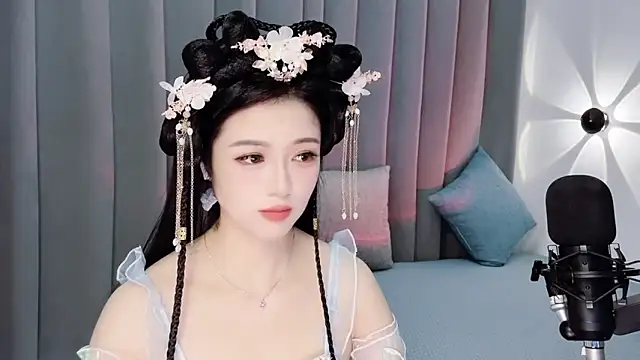 Momo-Wow online show from 12, 6, 2026