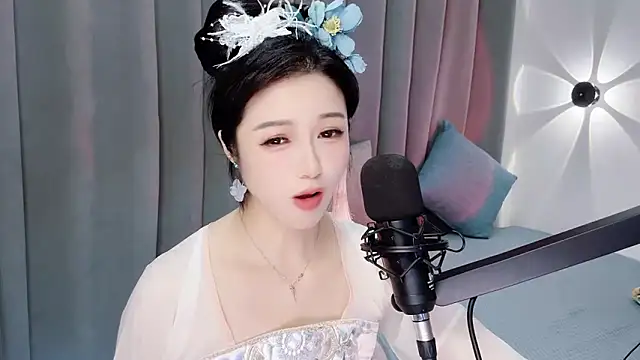 Momo-Wow online show from 15, 6, 2026