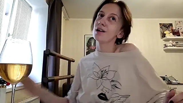 secrettt poison online show from 19, 6, 2026