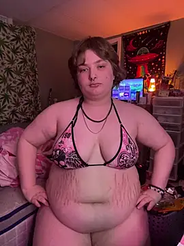 Snapshot of MollyStonez4200 chatting on 9, 6, 2026 MollyStonez4200 online show from 9, 6, 2026