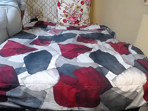 Snapshot of Thickmisspearl23 chatting on 28, 6, 2026 Thickmisspearl23 online show from 28, 6, 2026
