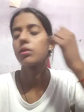 Snapshot of Saloni-Tyagi chatting on 26, 6, 2026 Saloni-Tyagi online show from 26, 6, 2026