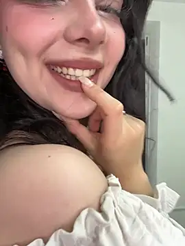 Snapshot of ForDearse chatting on 7, 8, 2026 ForDearse online show from 7, 8, 2026
