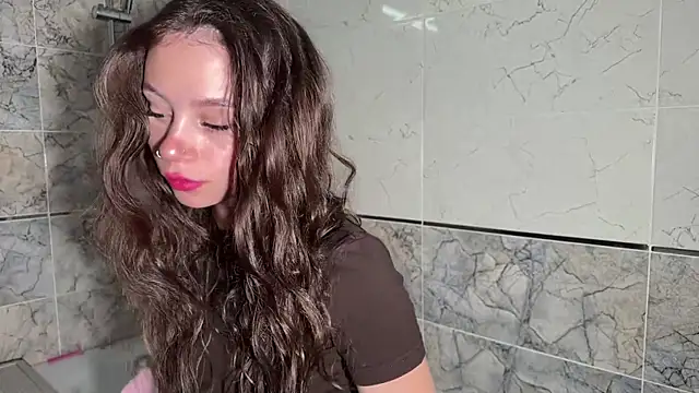 Snapshot of kittyrae chatting on 5, 7, 2026 kittyrae online show from 5, 7, 2026