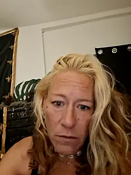 Snapshot of lusciouspider chatting on 4, 6, 2026 lusciouspider online show from 4, 6, 2026